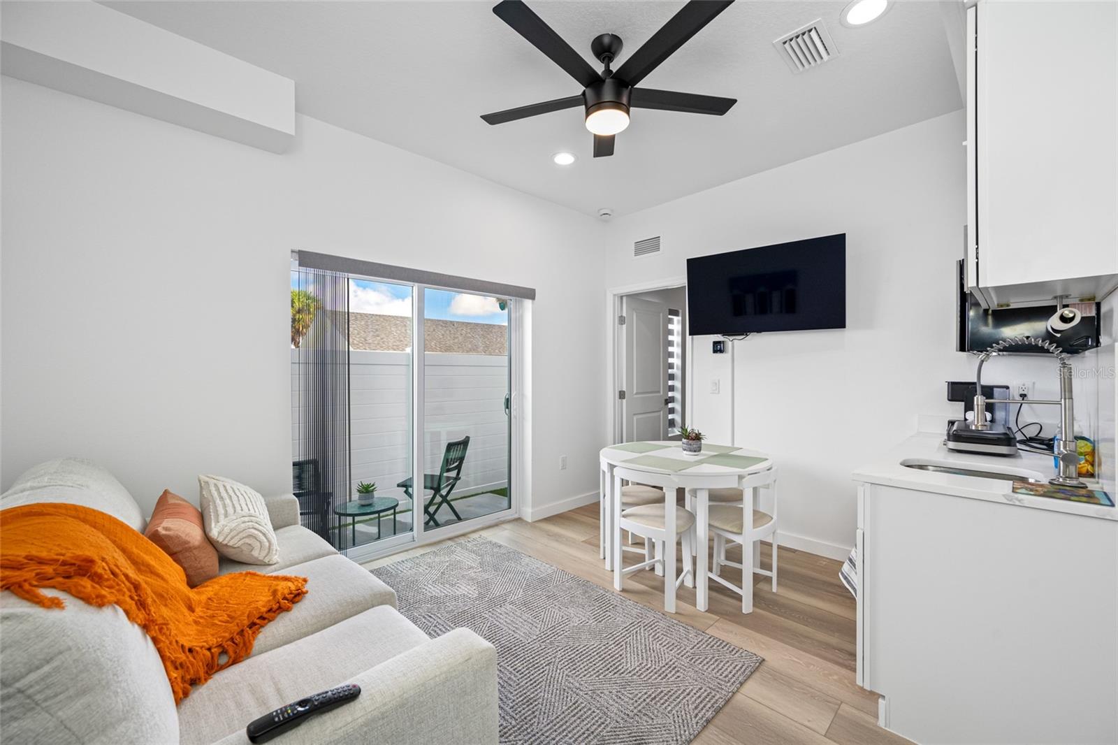 HARTS ADD TO CLEARWATER - Residential Lease