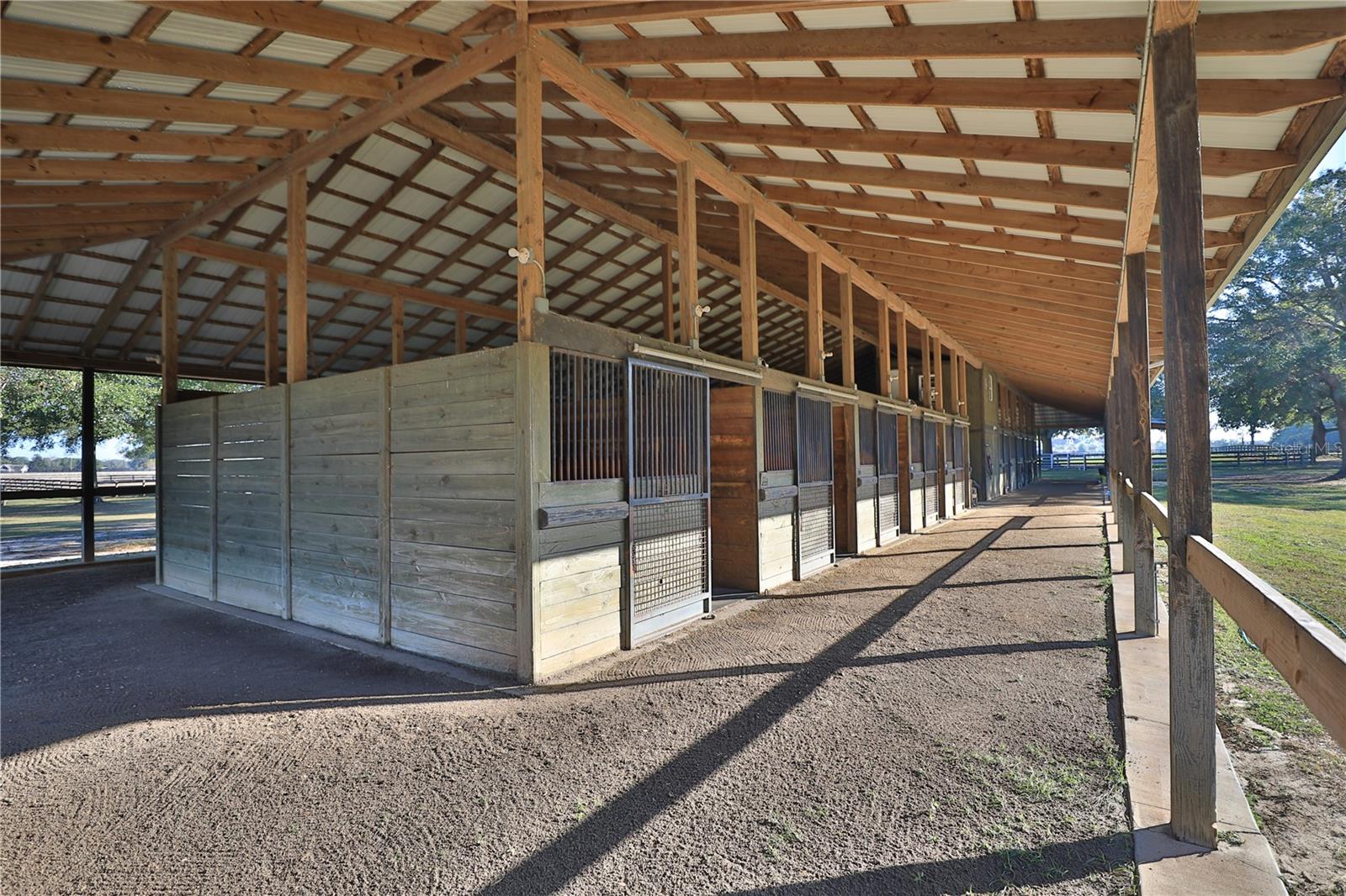 OCALA HORSE COMPLEX - Residential