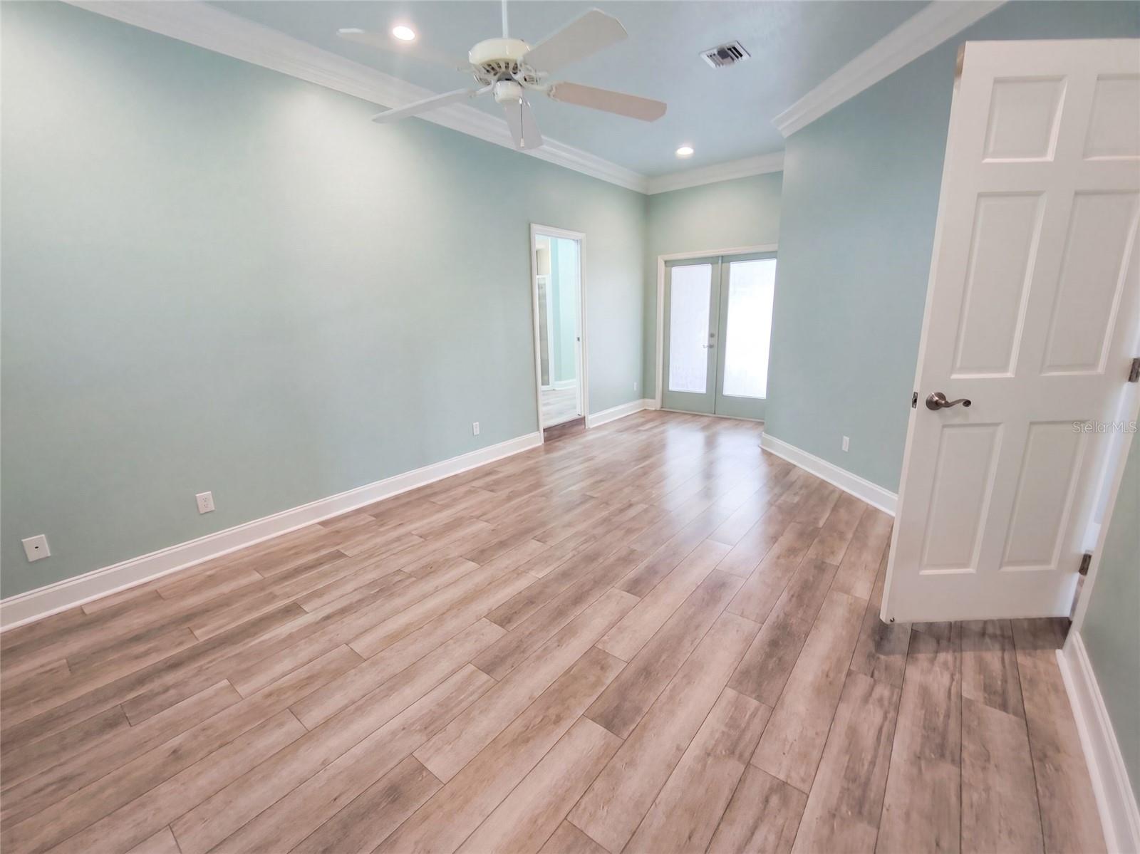 4335 SE 8TH STREET