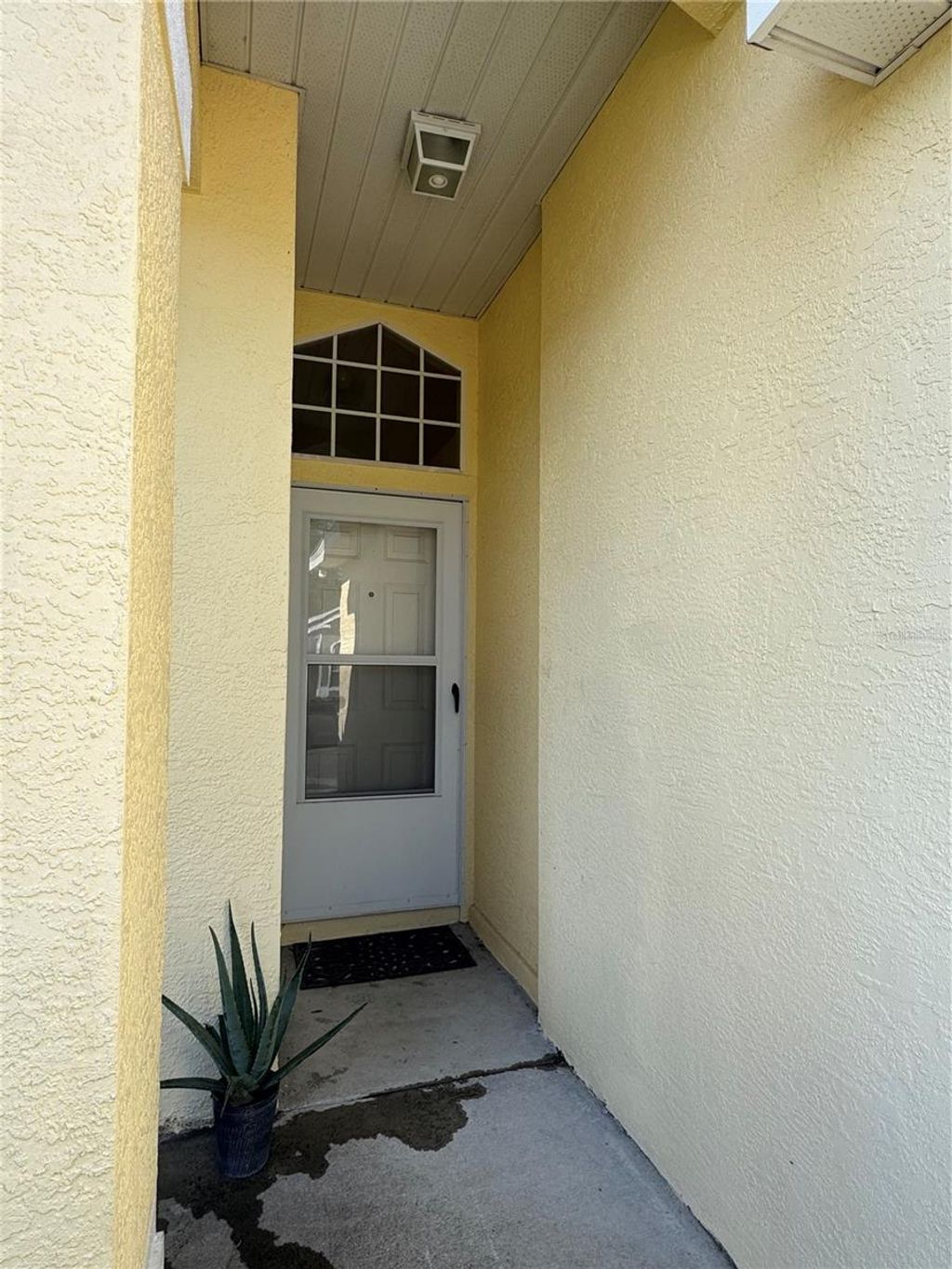 Photo of 3350 Lake Tiny Circle, Orlando, FL 32818 (MLS # O6354007)