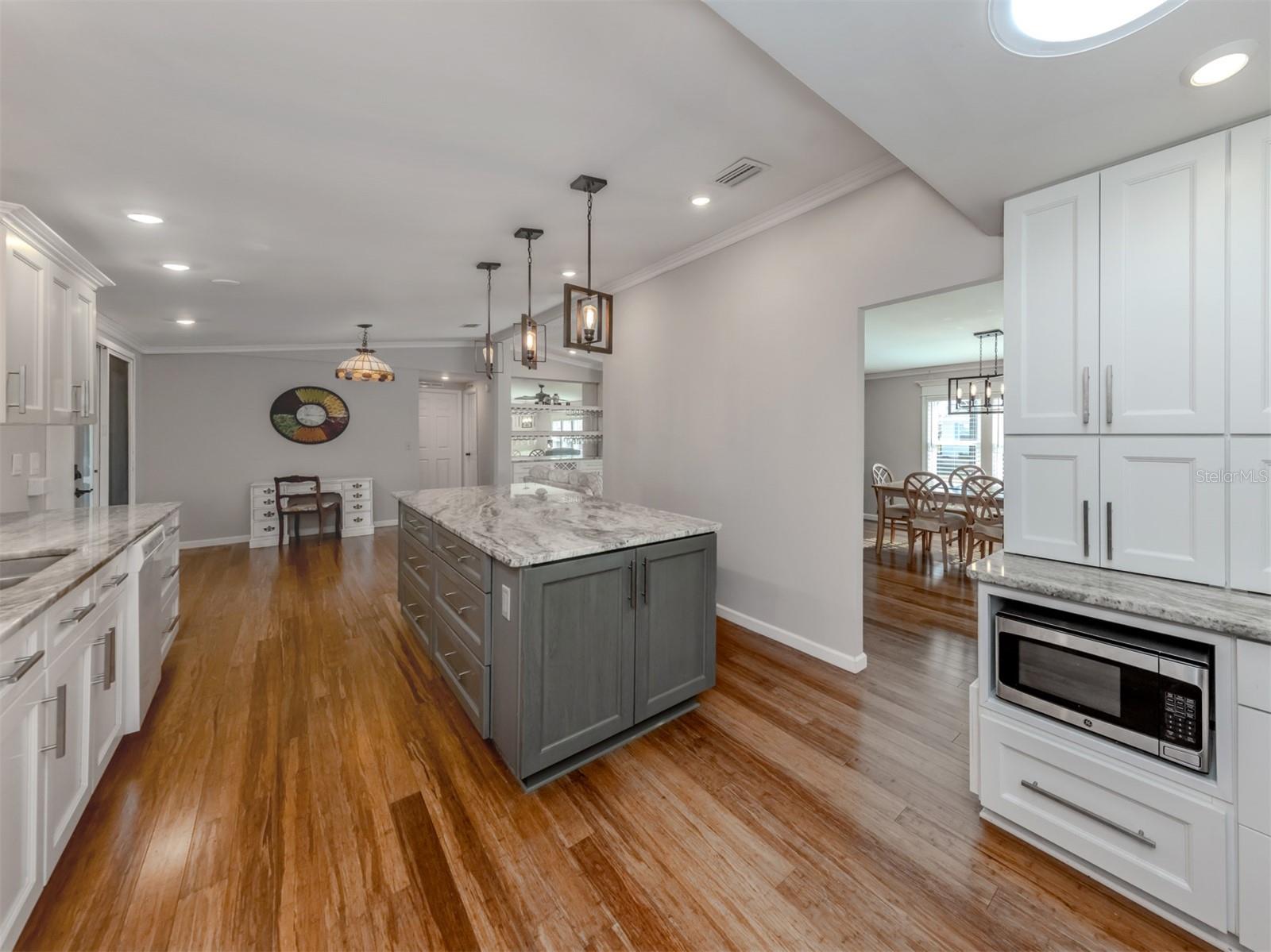 HARBOR ISLES III - Residential