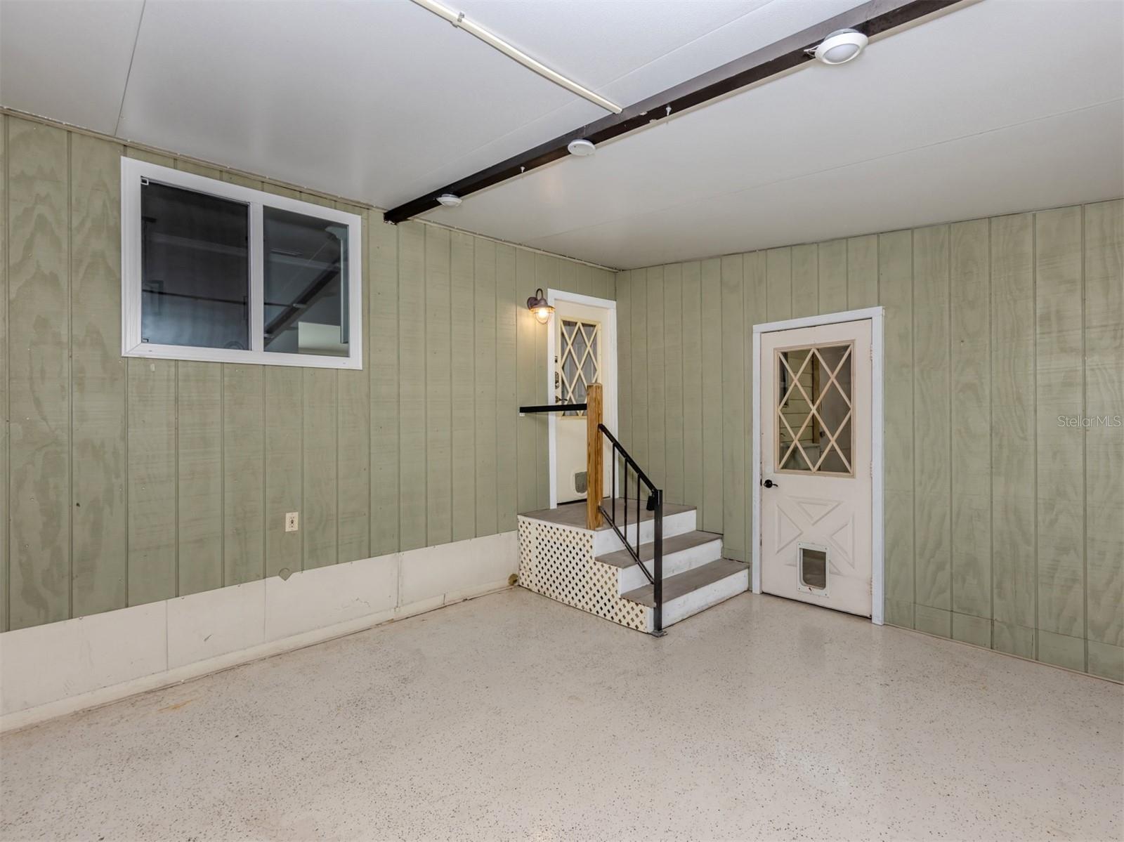 HARBOR ISLES III - Residential