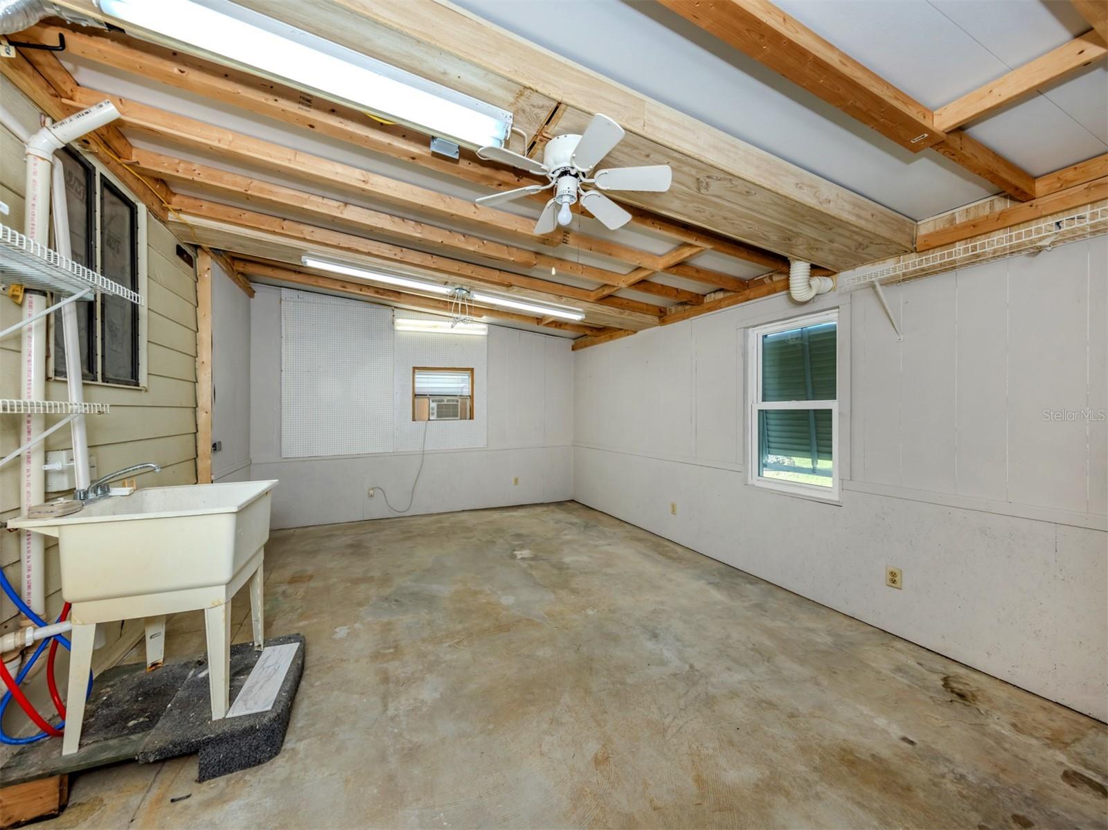 HARBOR ISLES III - Residential