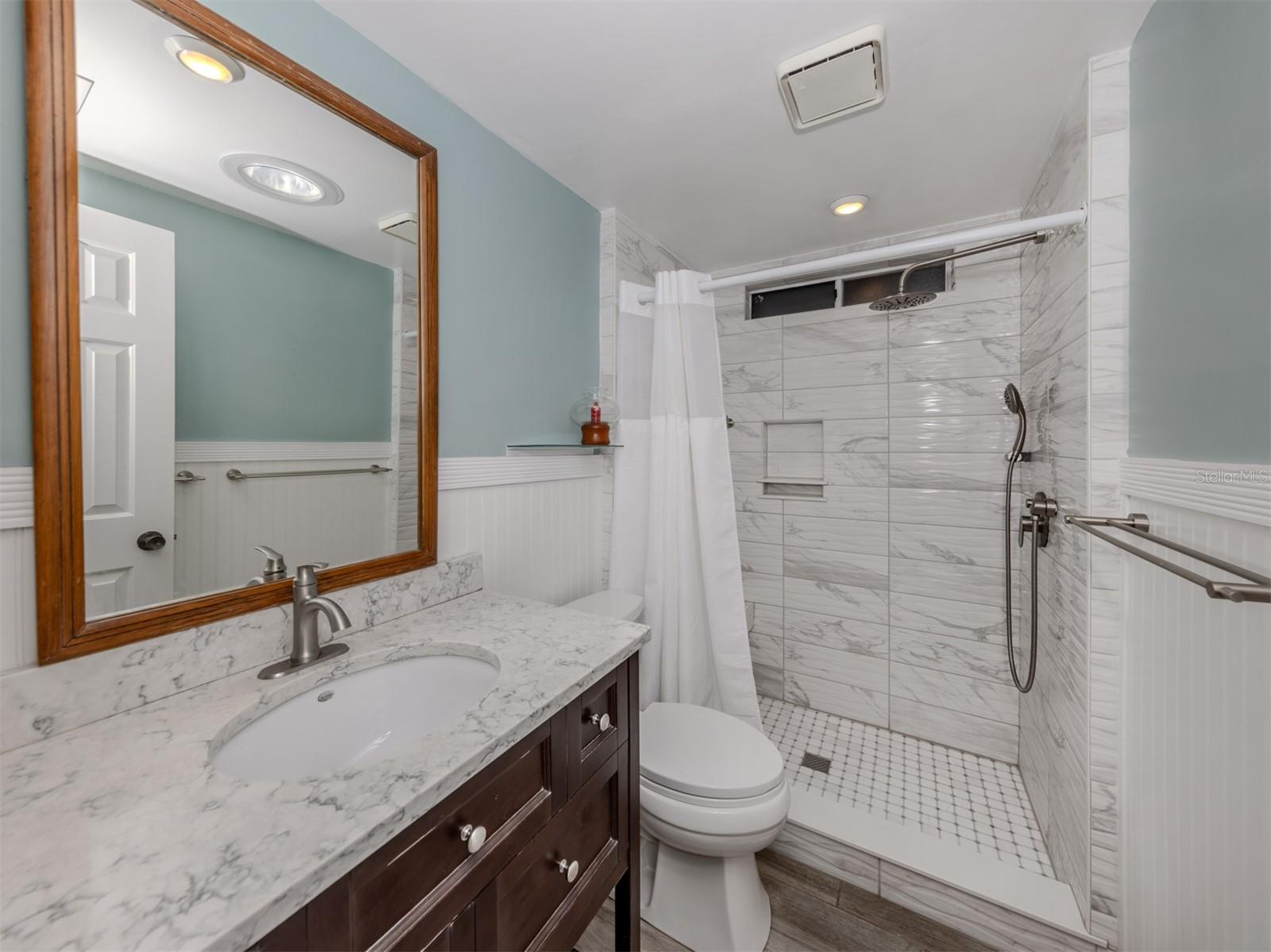 HARBOR ISLES III - Residential