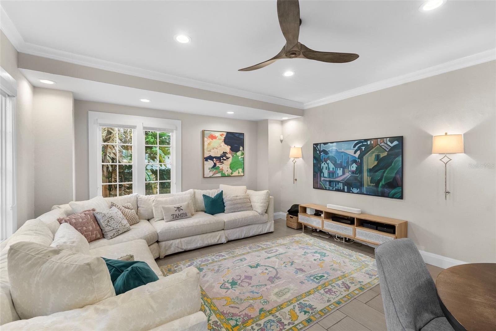 BAYSHORE COURT - Residential