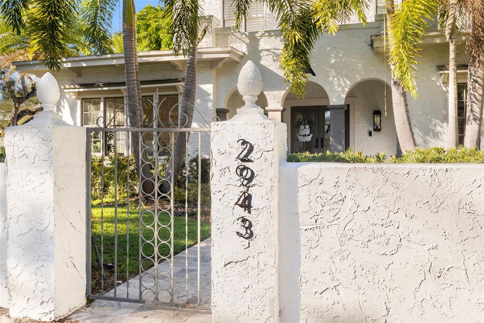 BAYSHORE COURT - Residential