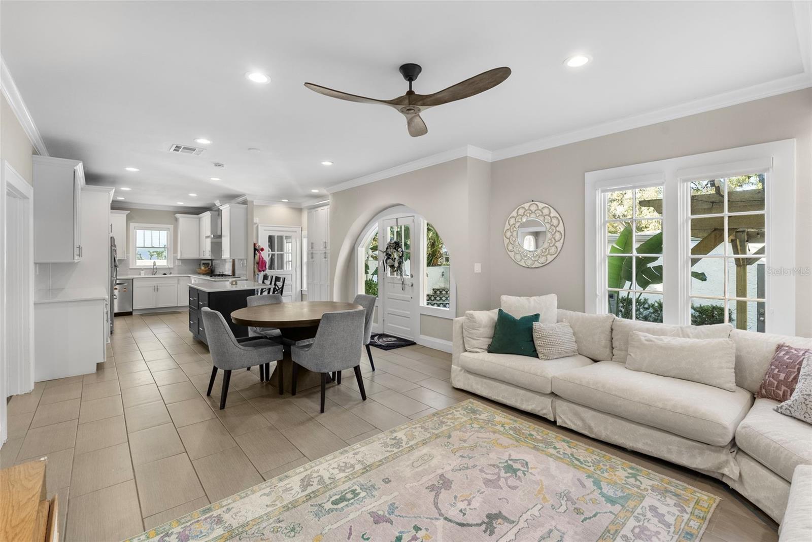 BAYSHORE COURT - Residential