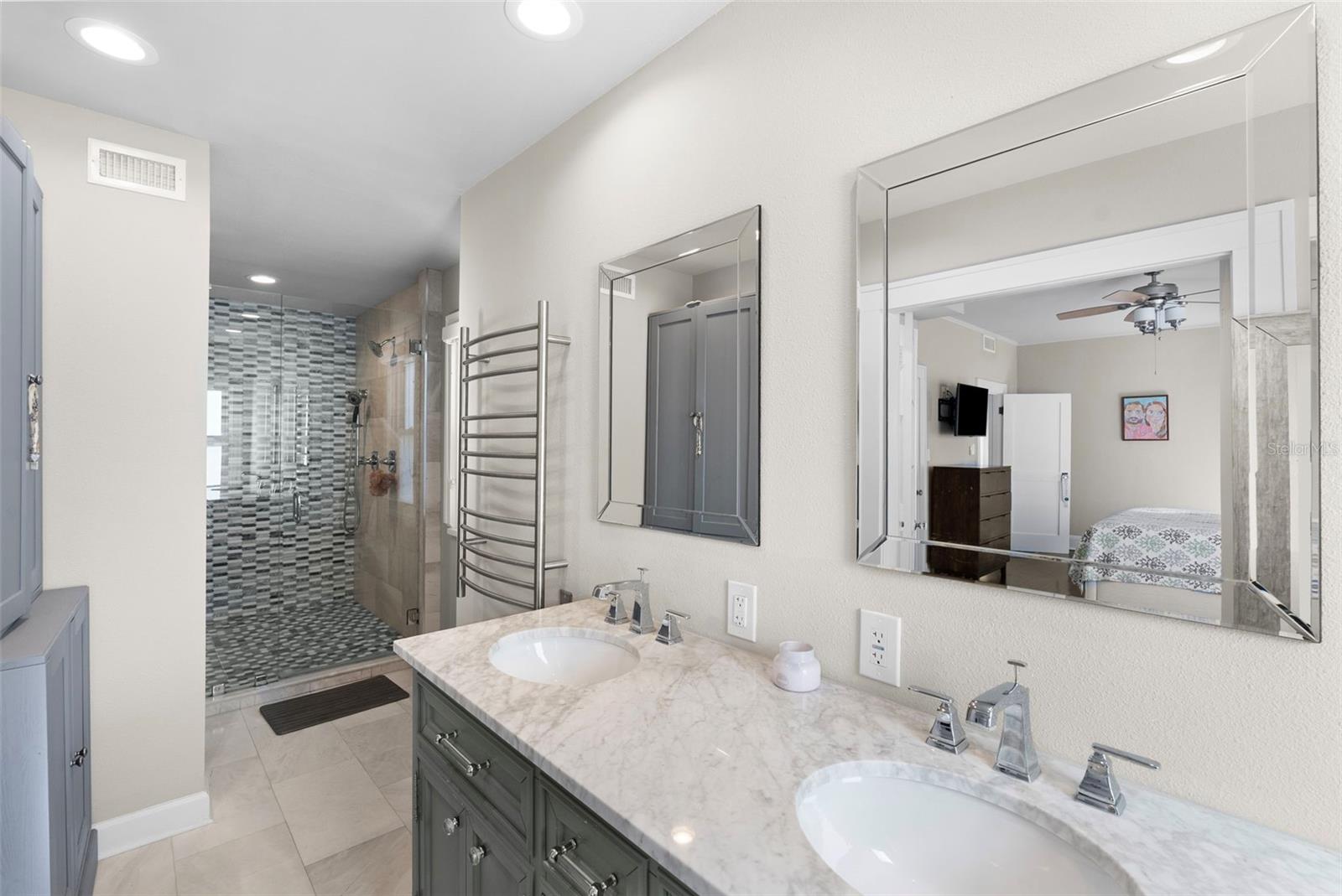 BAYSHORE COURT - Residential