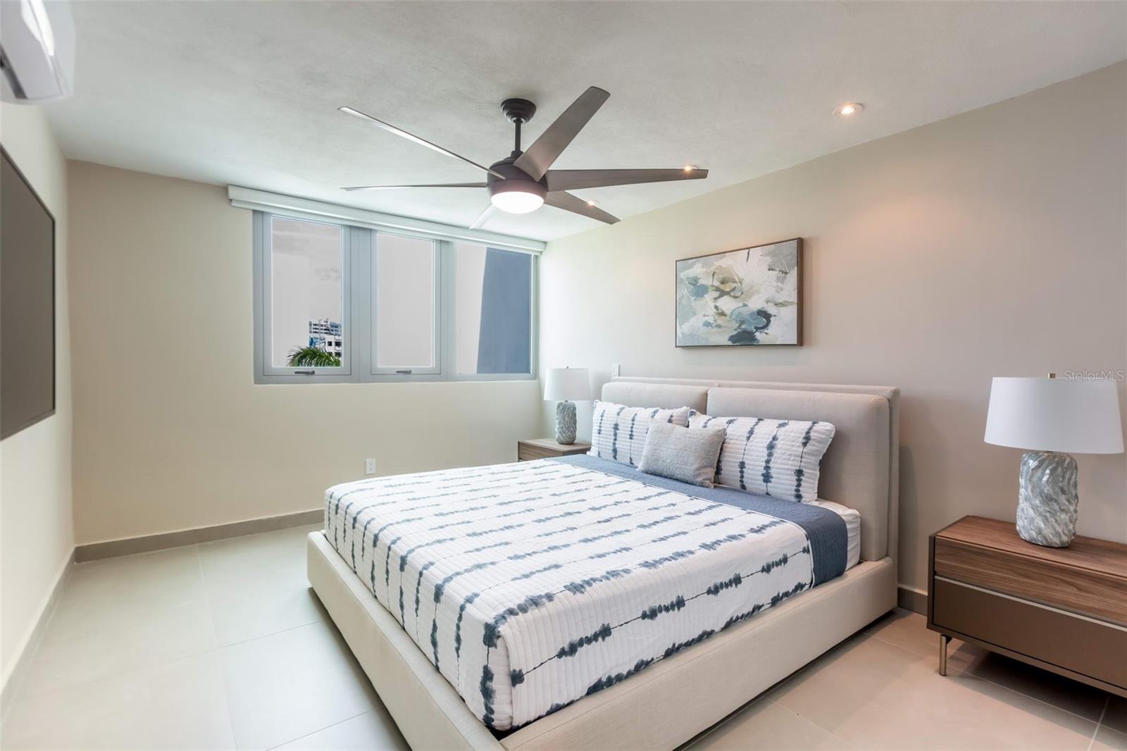 SOLEMARE CONDOMINIUM - Residential Lease