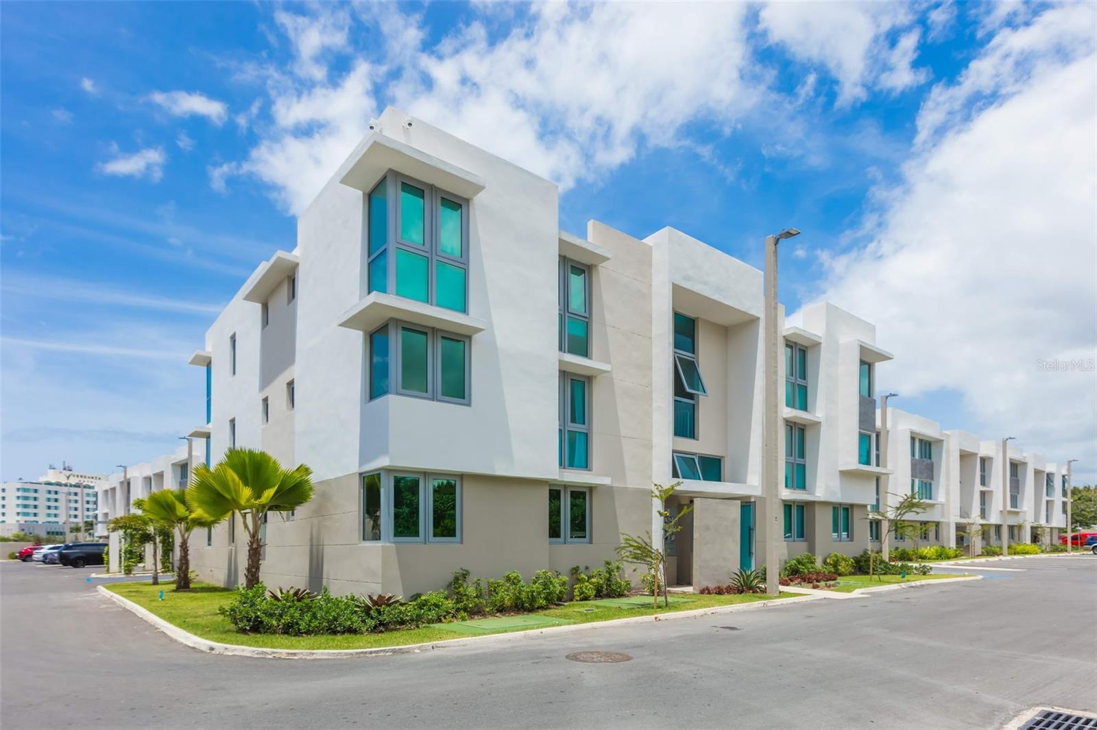 SOLEMARE CONDOMINIUM - Residential Lease