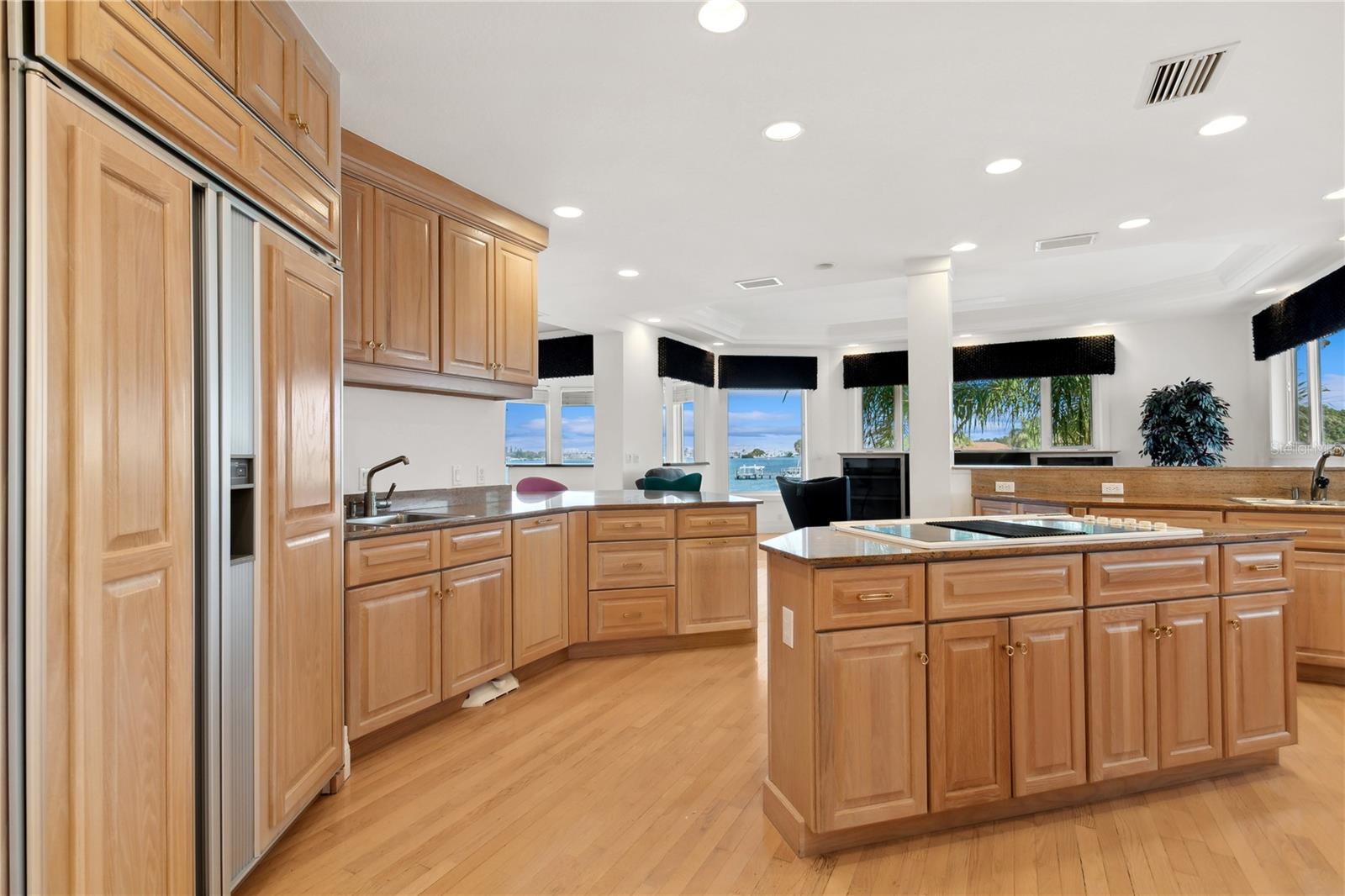 KIPPS COLONY ESTATES AT PASADENA YACHT/COUNTRY CL - Residential