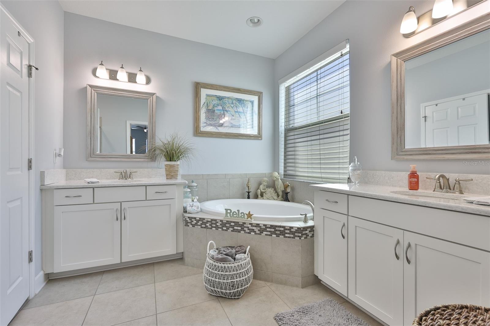 MIRABAY PRCL 22 - Residential