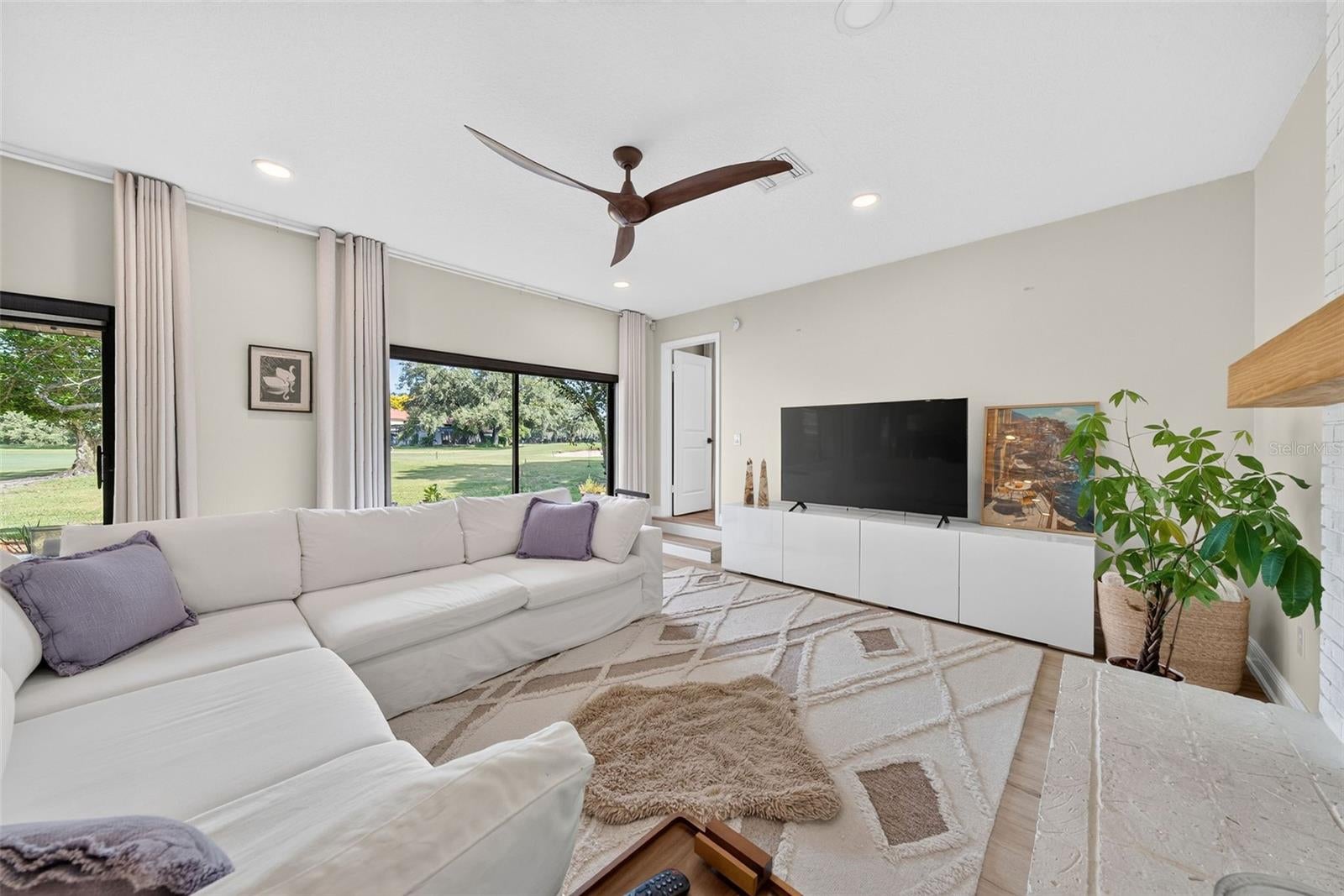 7601 ORANGE TREE LANE