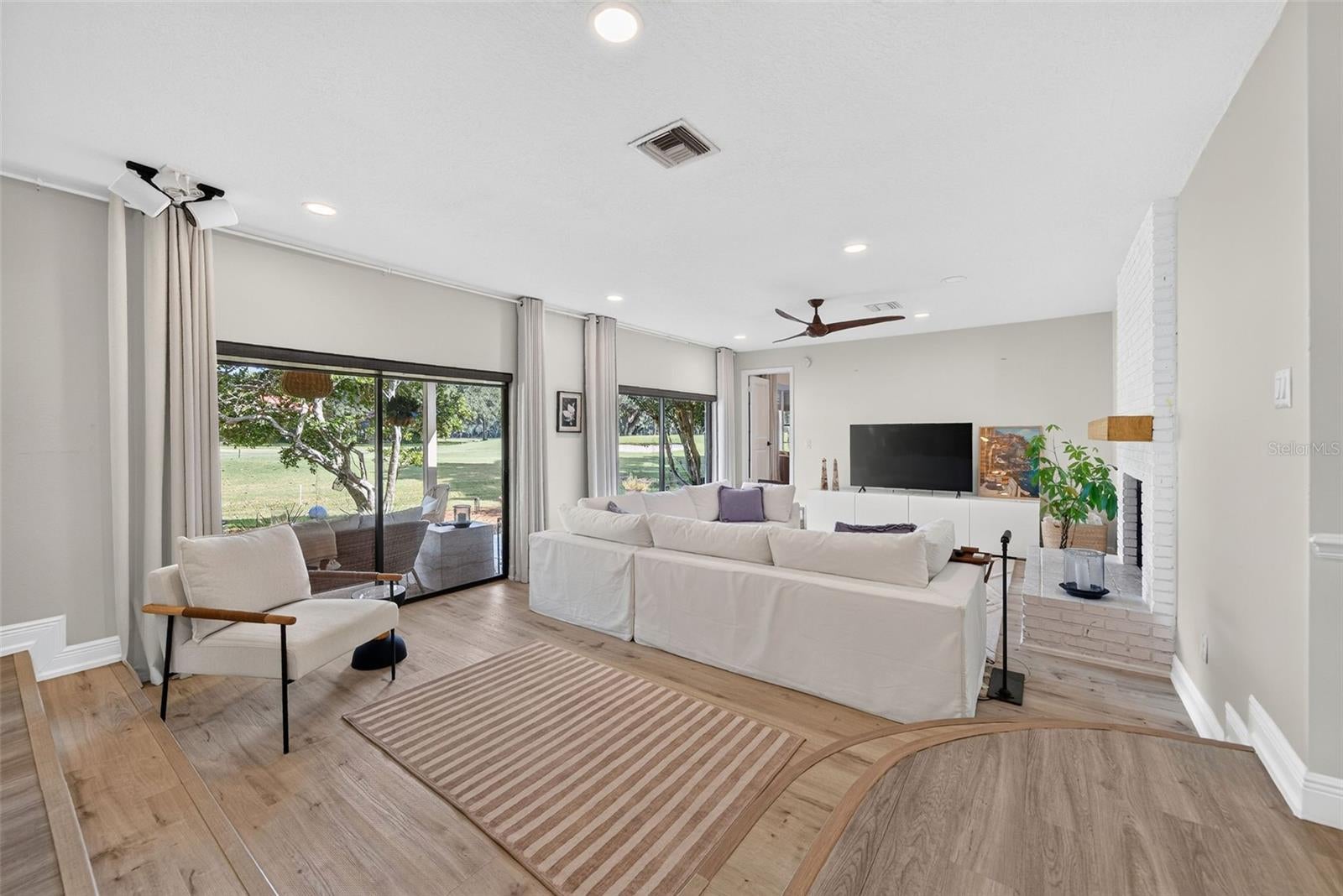 7601 ORANGE TREE LANE