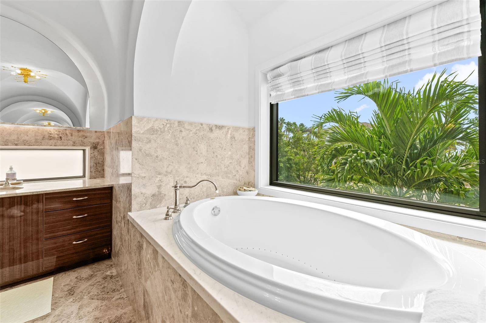 LONGBOAT KEY CLUB - Residential