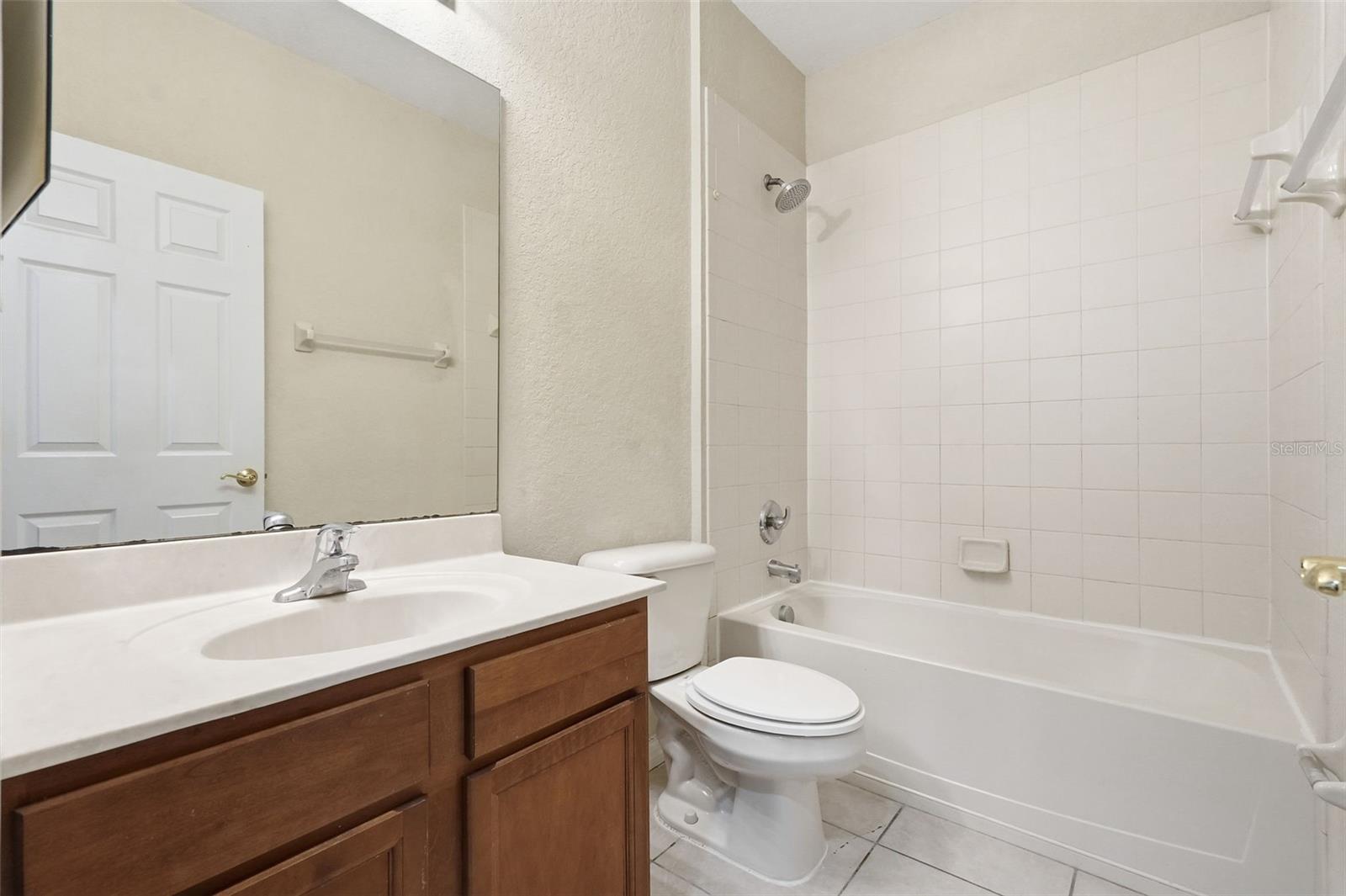 SEVEN OAKS - Residential