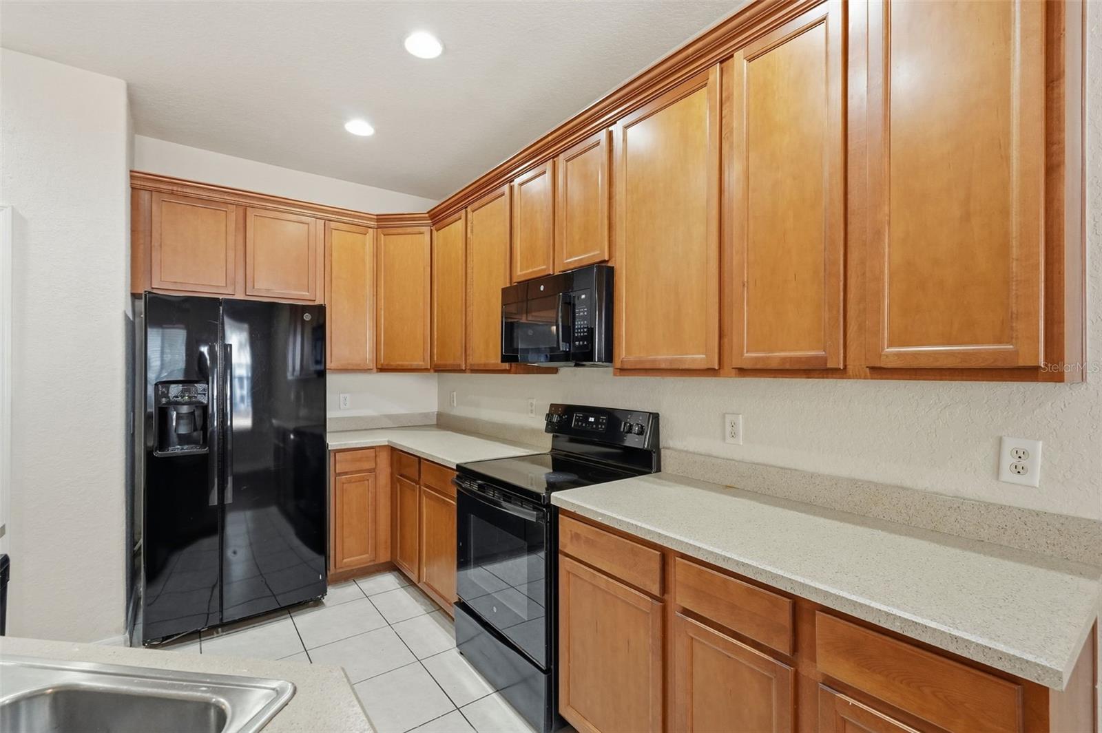 SEVEN OAKS - Residential