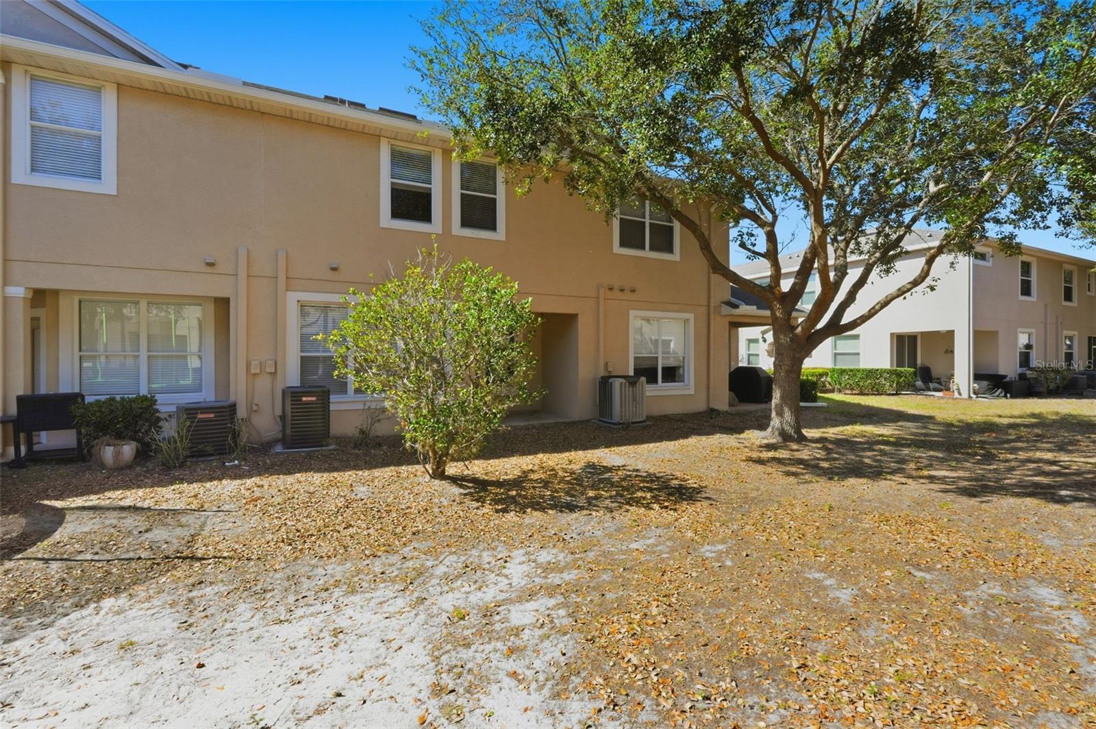 SEVEN OAKS - Residential