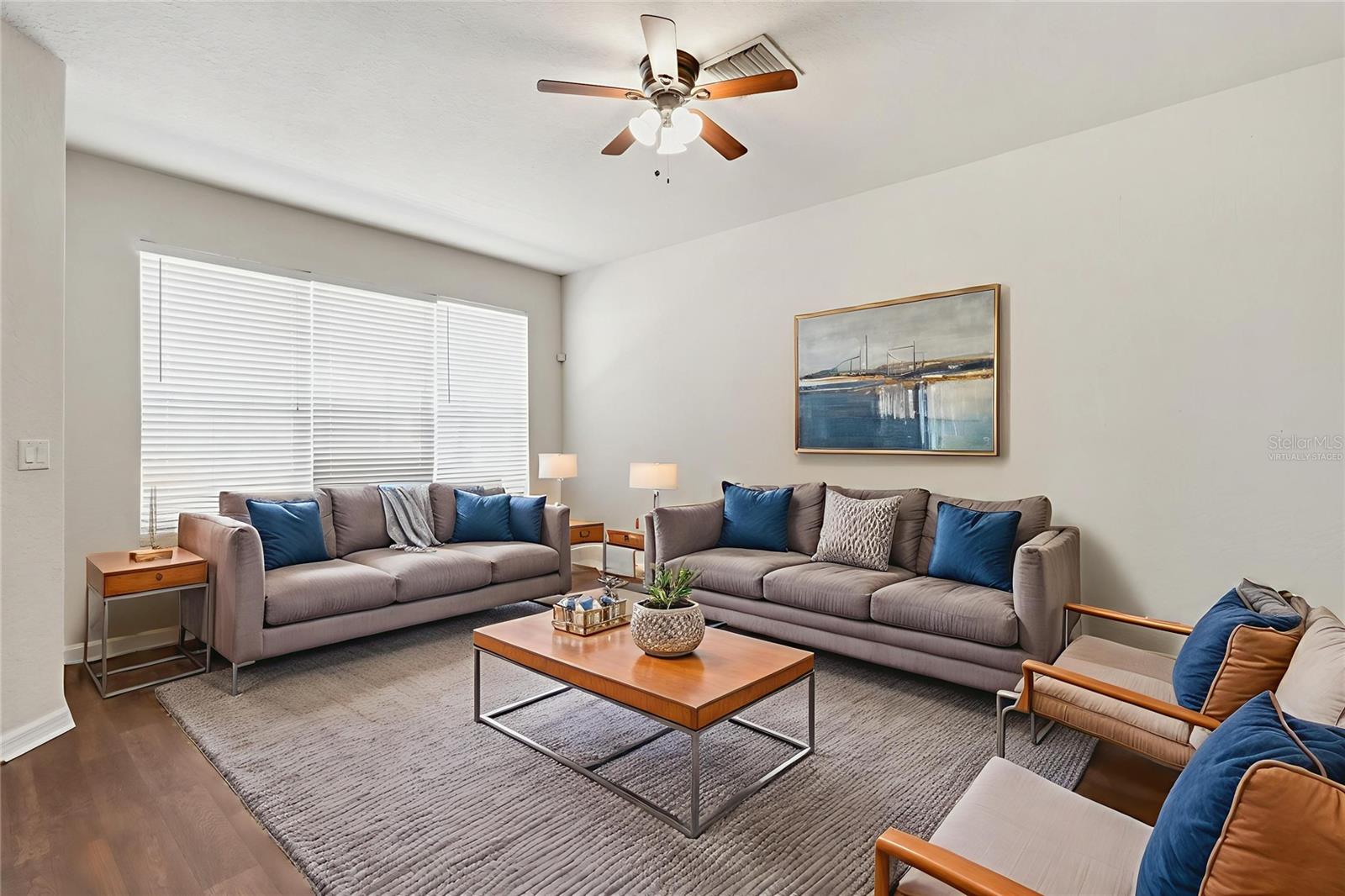 SEVEN OAKS - Residential