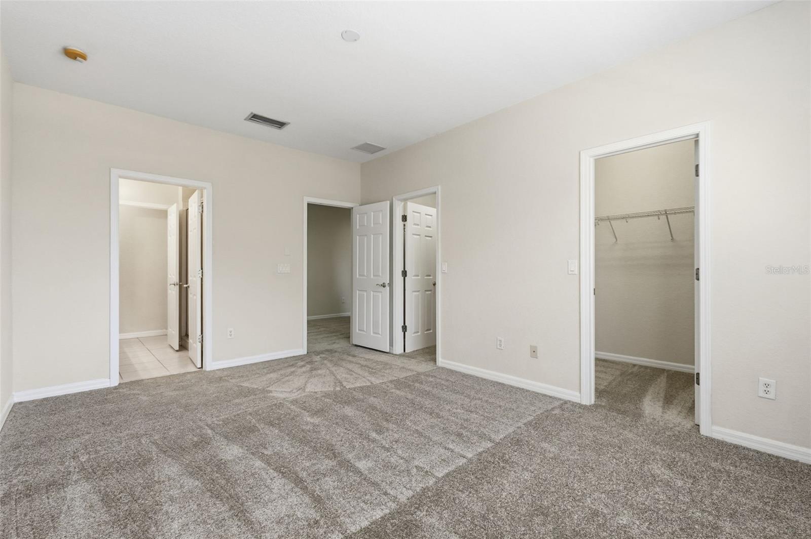 SEVEN OAKS - Residential