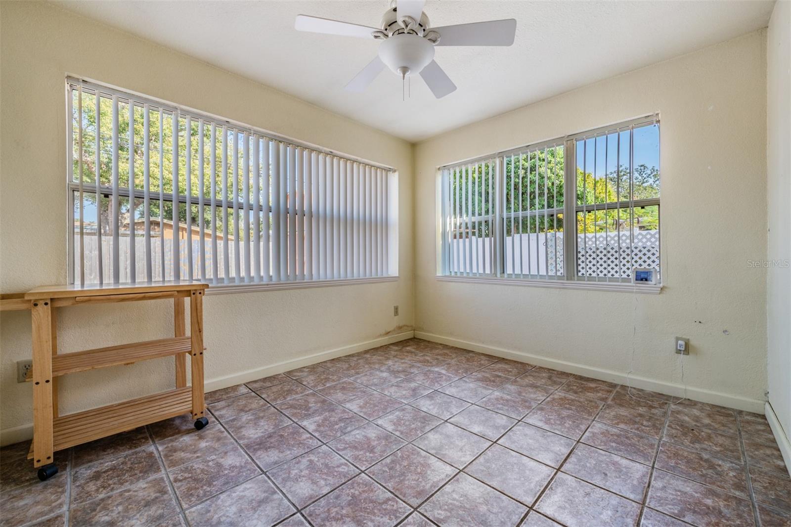 METEOR PLAZA - Residential