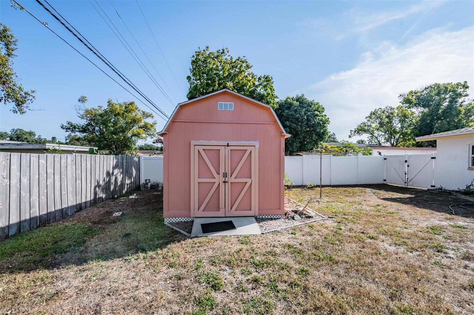 METEOR PLAZA - Residential