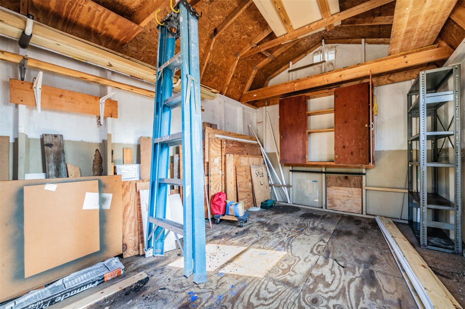 METEOR PLAZA - Residential