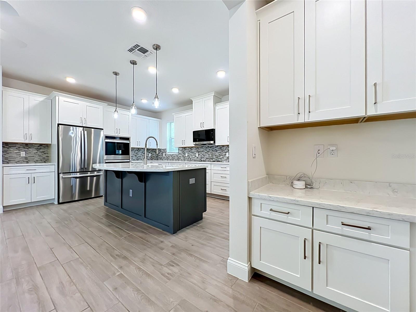 WINDERMERE ISLE - Residential