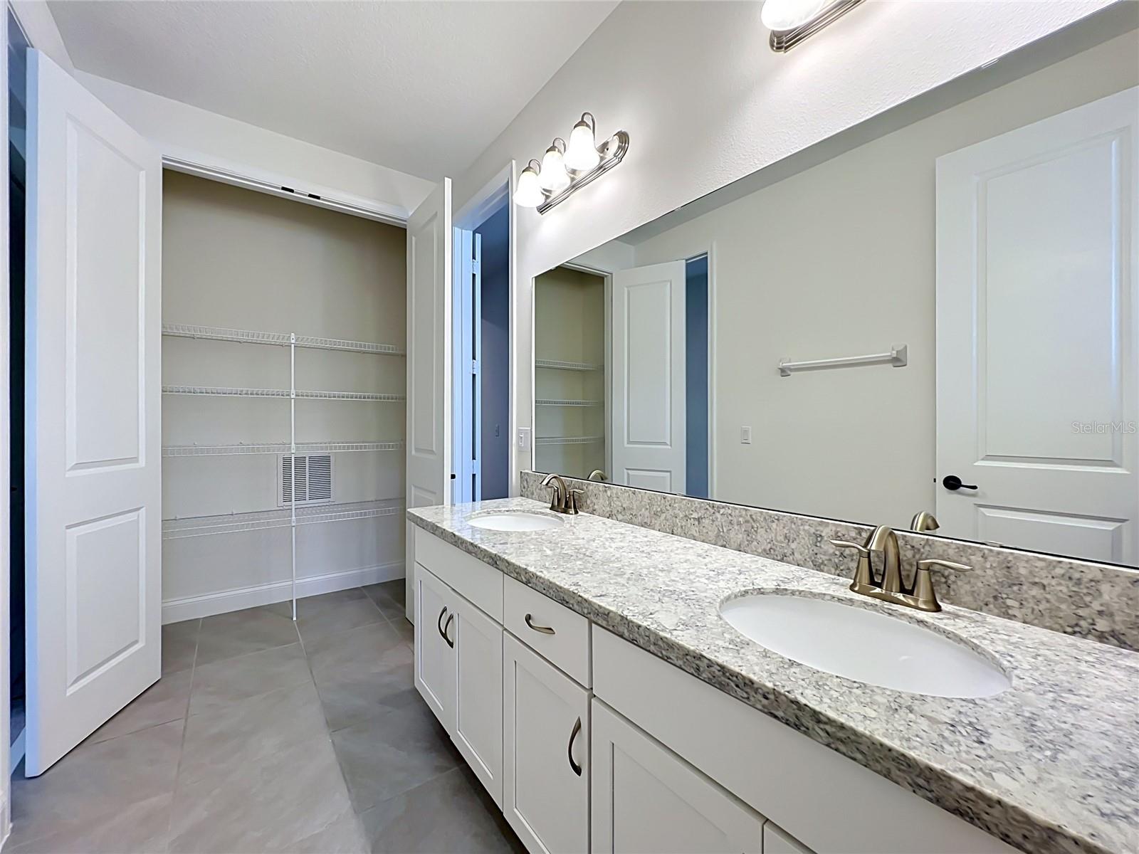 WINDERMERE ISLE - Residential
