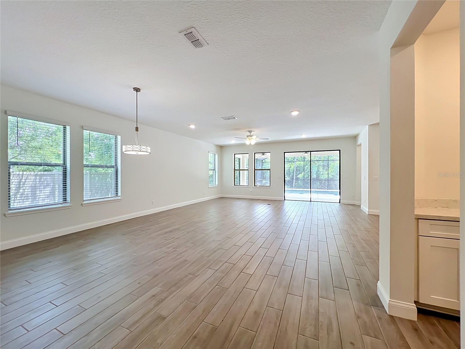 WINDERMERE ISLE - Residential