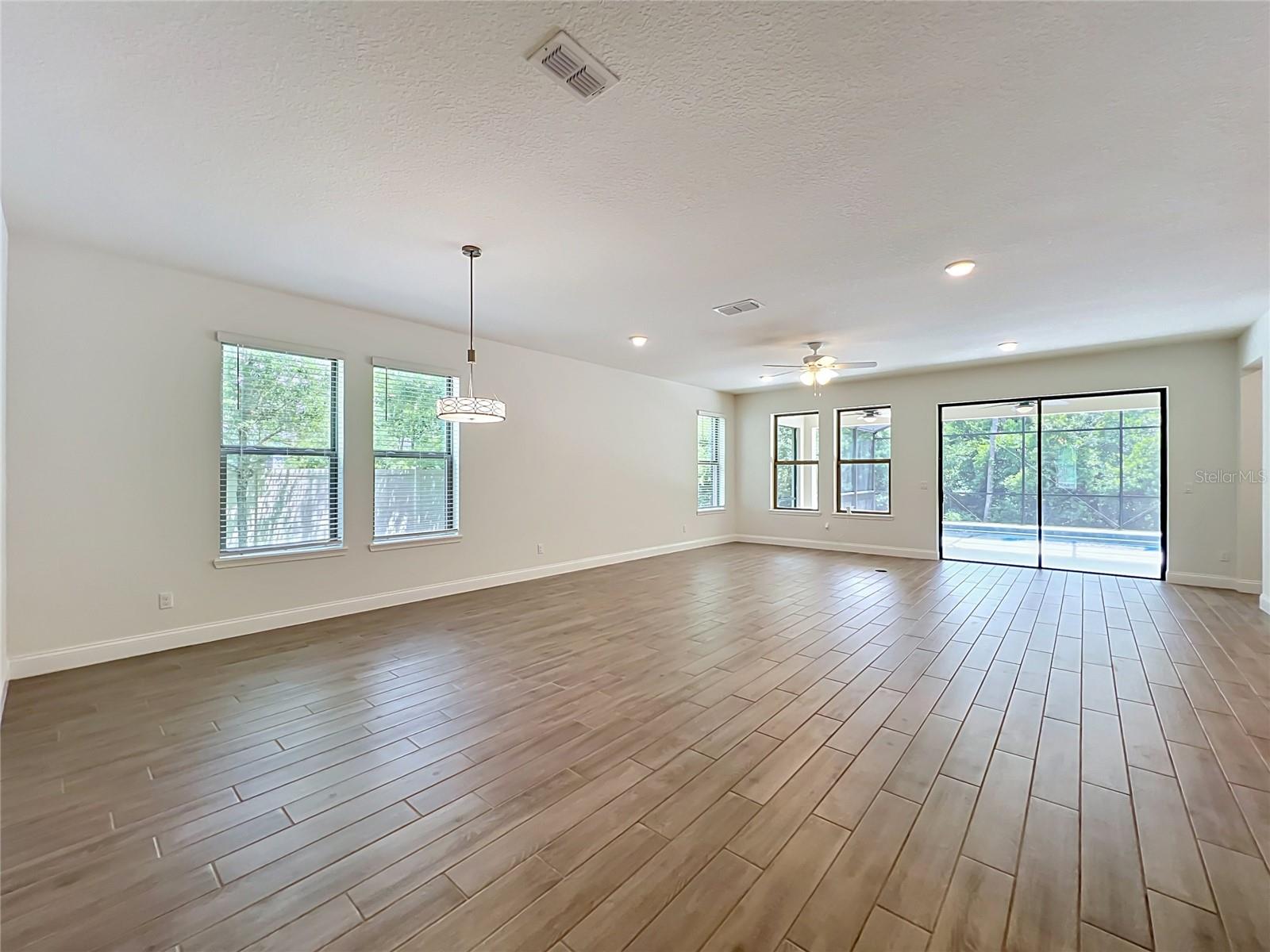 WINDERMERE ISLE - Residential