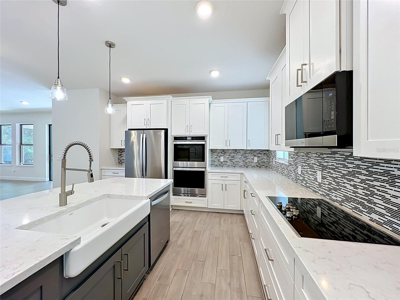 WINDERMERE ISLE - Residential
