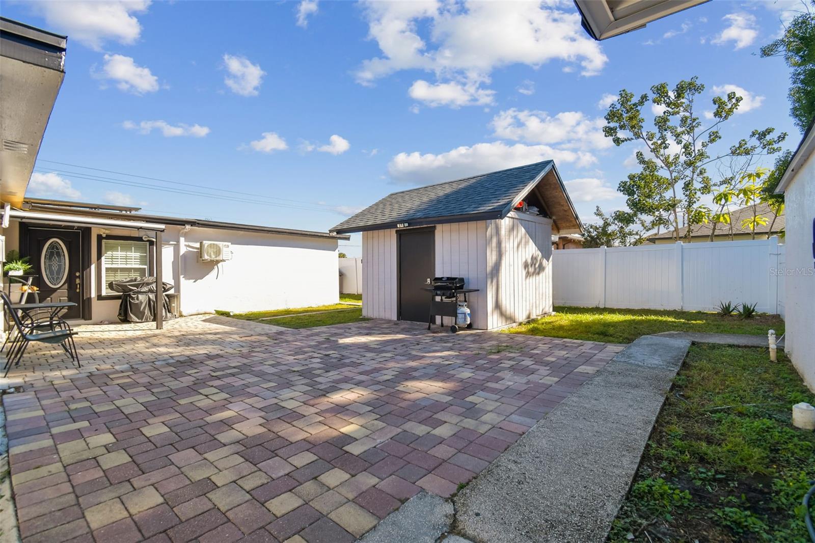 PINE CREST VILLA ADD 6 - Residential