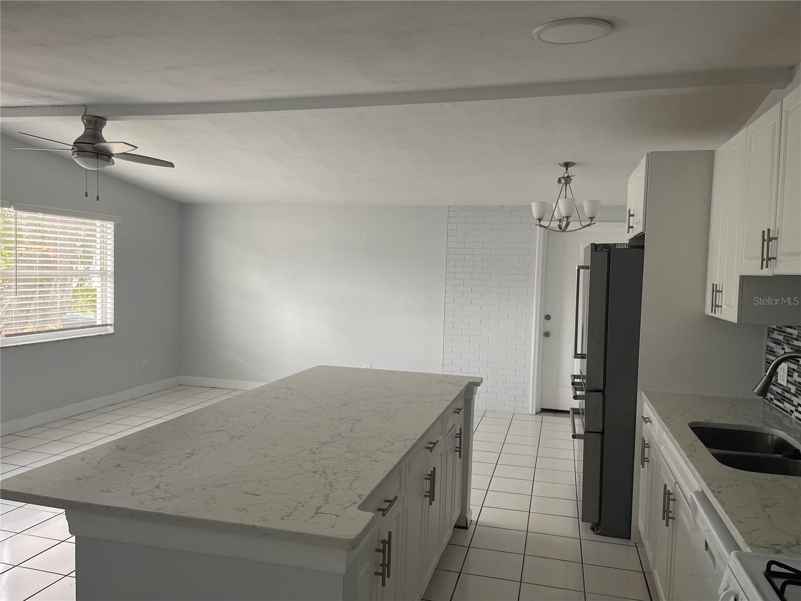 PINE CREST VILLA ADD 6 - Residential