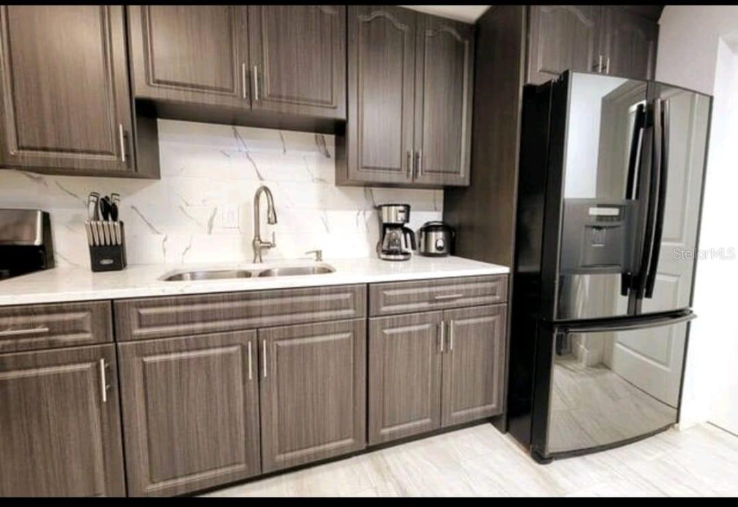 PINE CREST VILLA ADD 6 - Residential