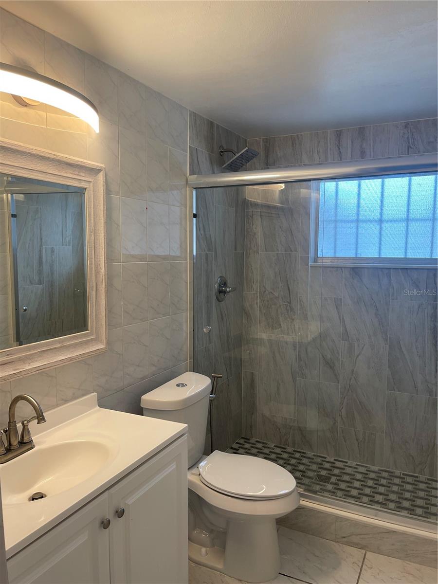 PINE CREST VILLA ADD 6 - Residential