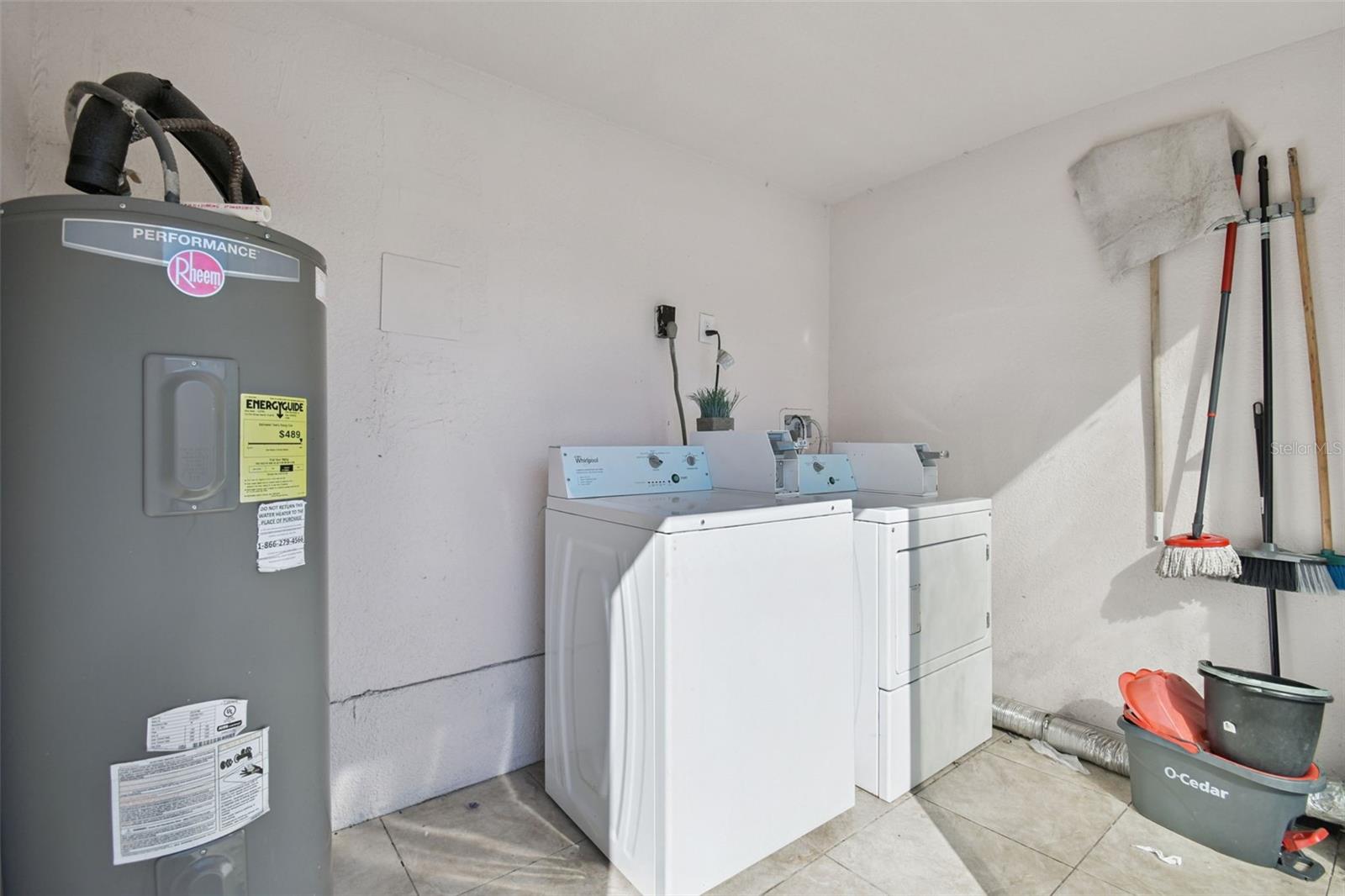 PINE CREST VILLA ADD 6 - Residential