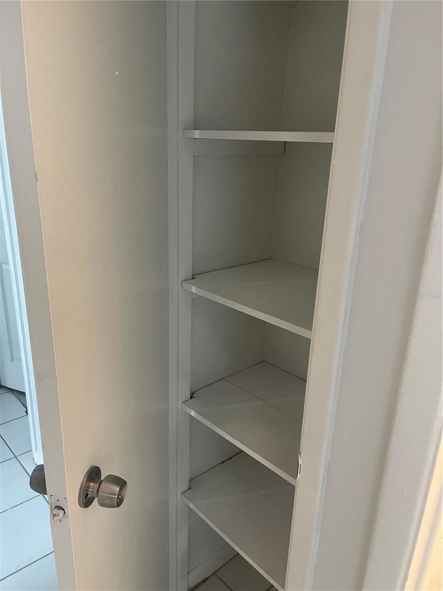 PINE CREST VILLA ADD 6 - Residential