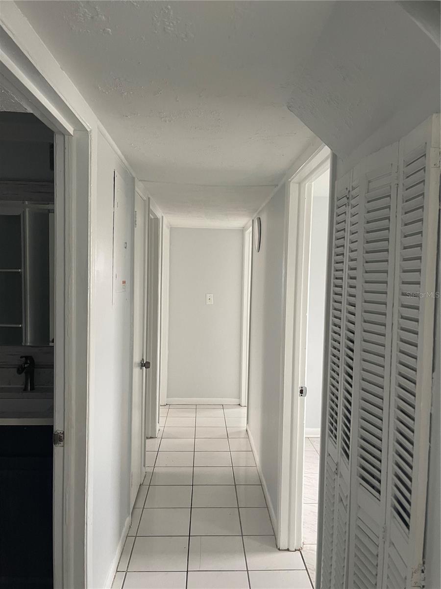 PINE CREST VILLA ADD 6 - Residential