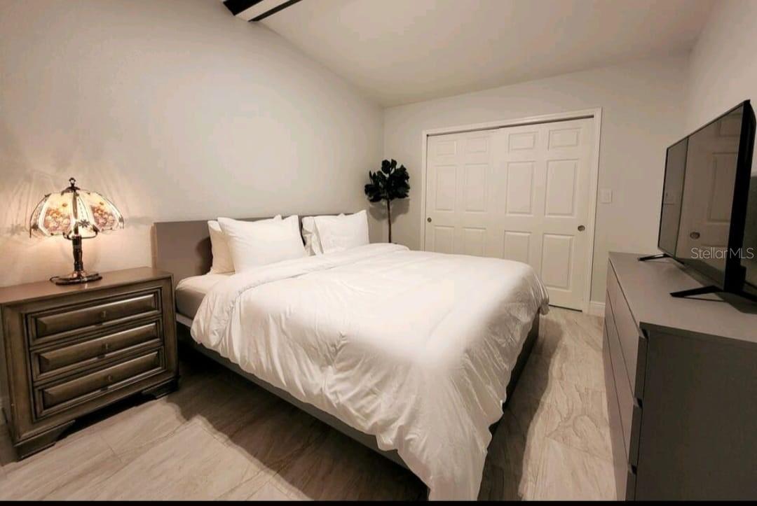 PINE CREST VILLA ADD 6 - Residential