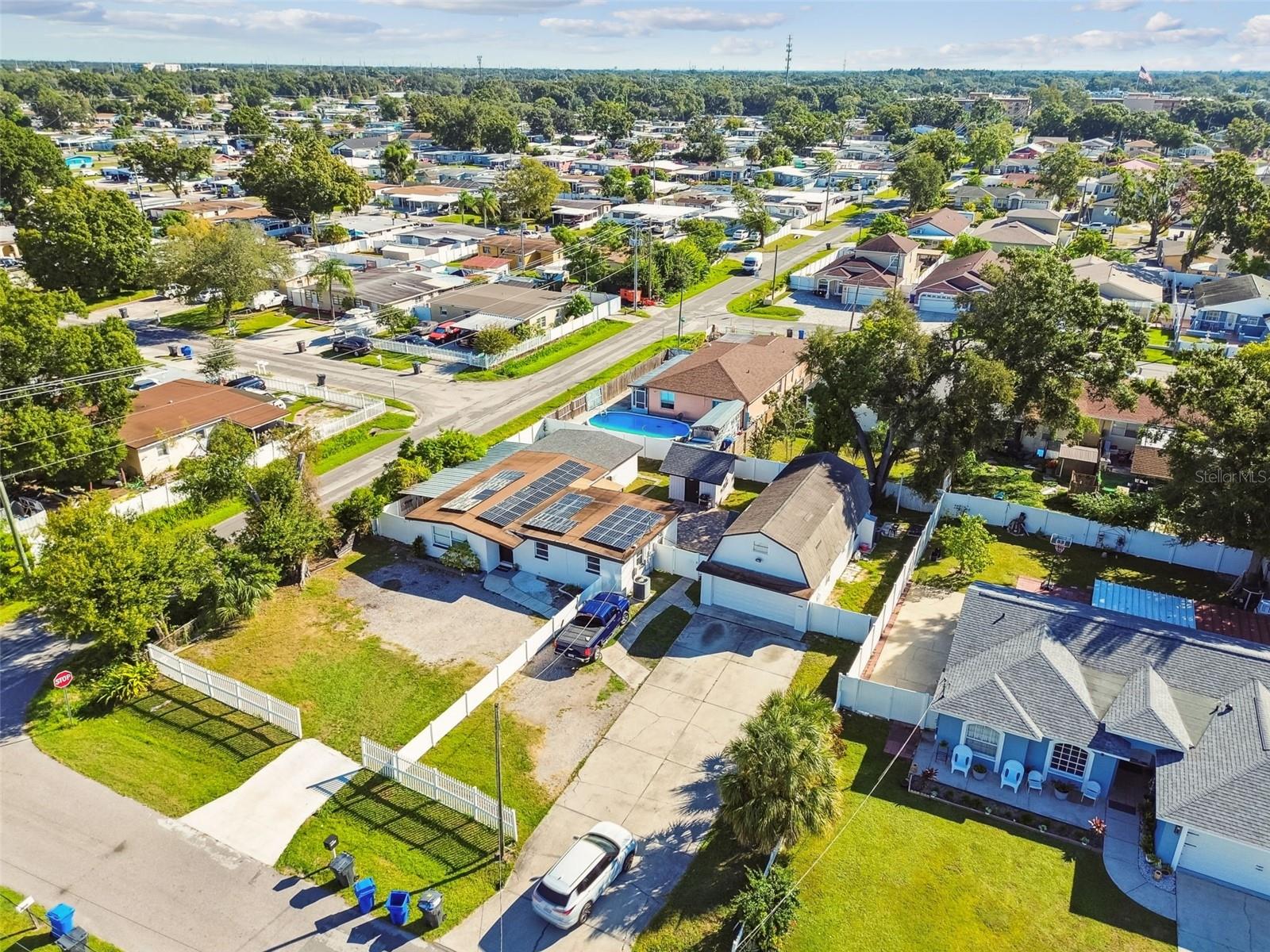 PINE CREST VILLA ADD 6 - Residential