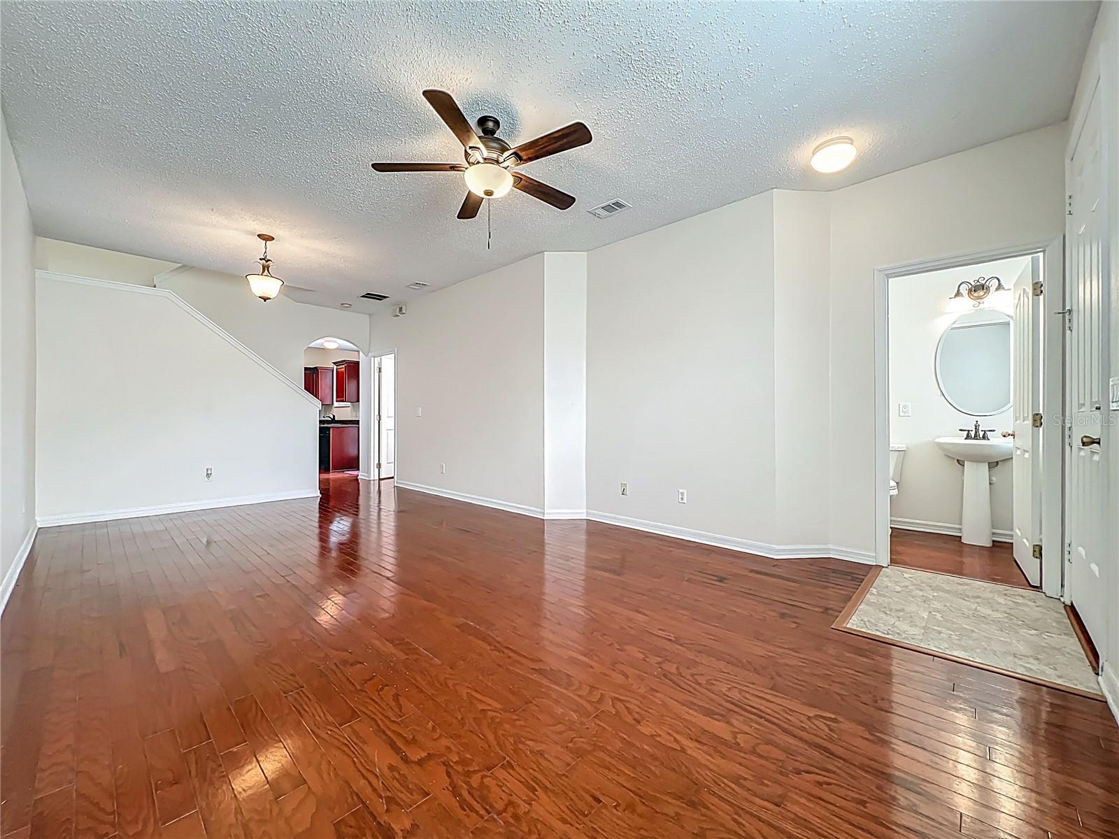 3500 PEPPERVINE DRIVE