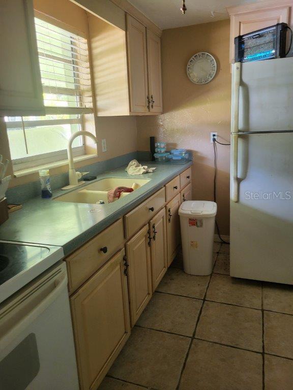 2532 GRAND CAYMAN STREET