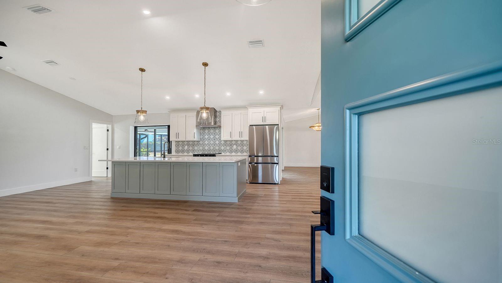 CENTER GATE ESTATES PH 01A - Residential Lease