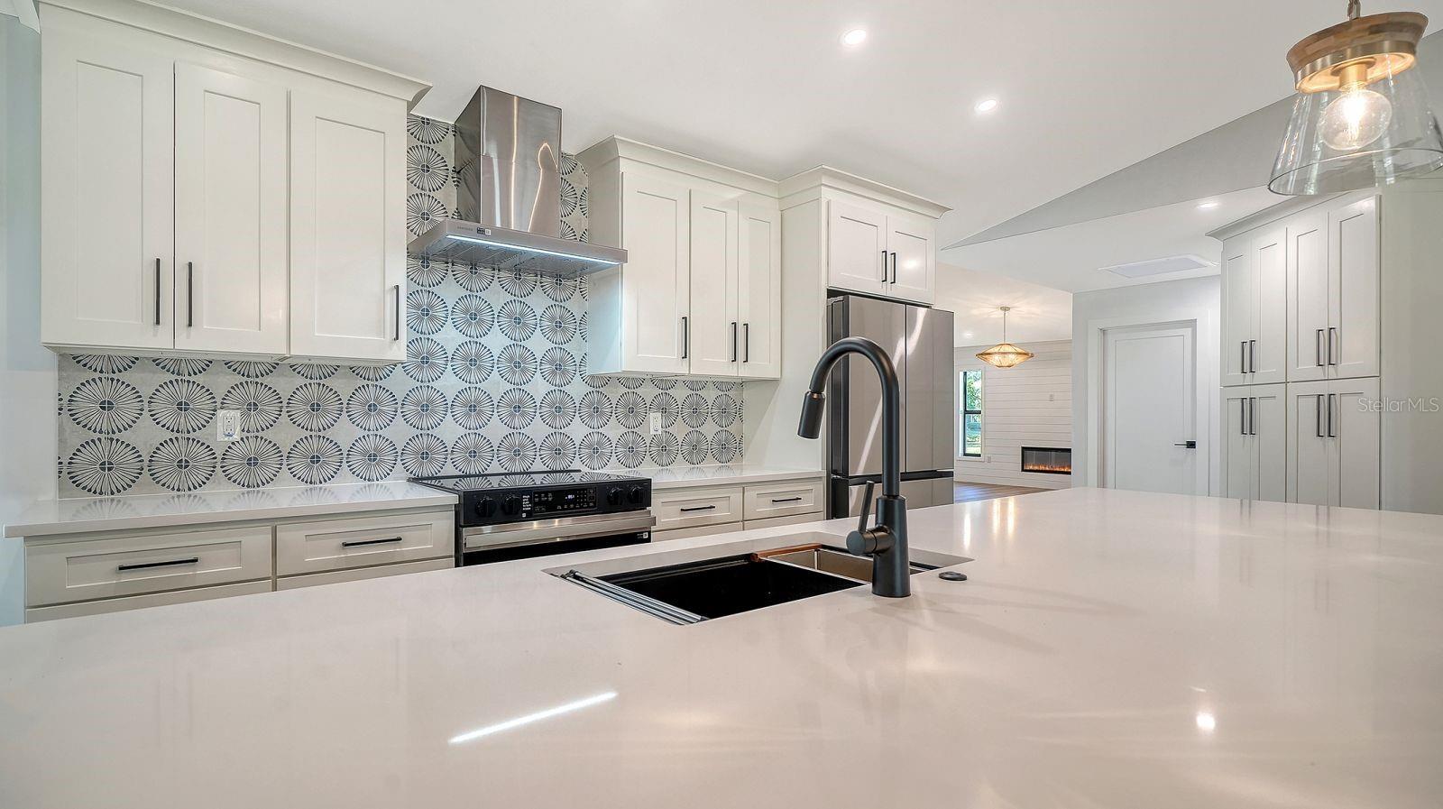 CENTER GATE ESTATES PH 01A - Residential Lease