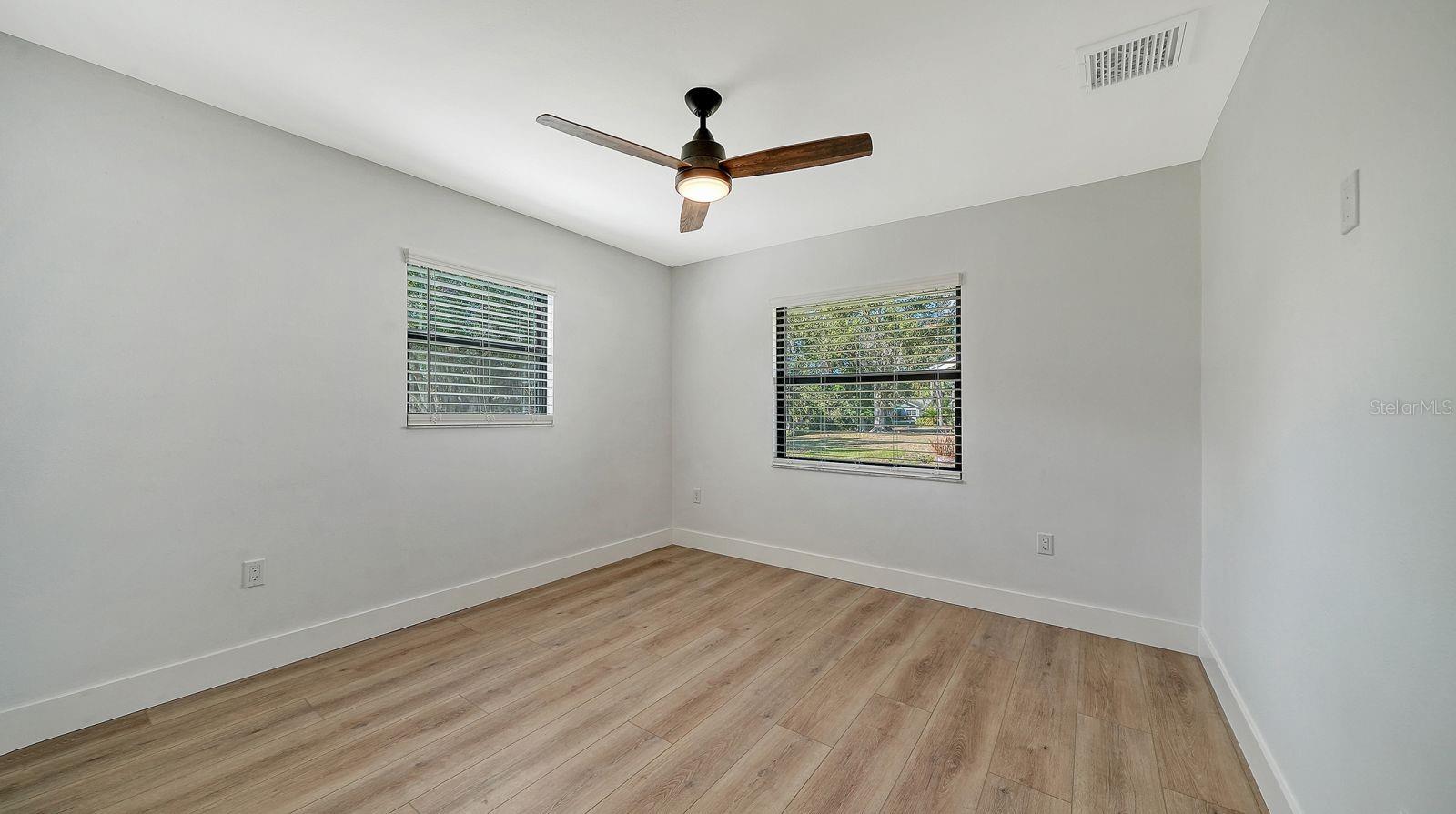 CENTER GATE ESTATES PH 01A - Residential Lease