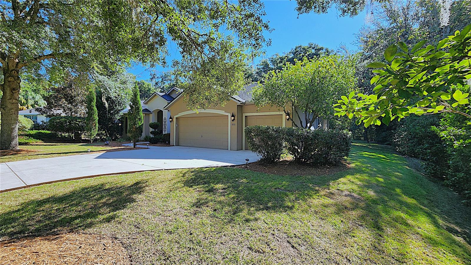 RAINBOW SPRINGS COUNTRY CLUB ESTATES - Residential