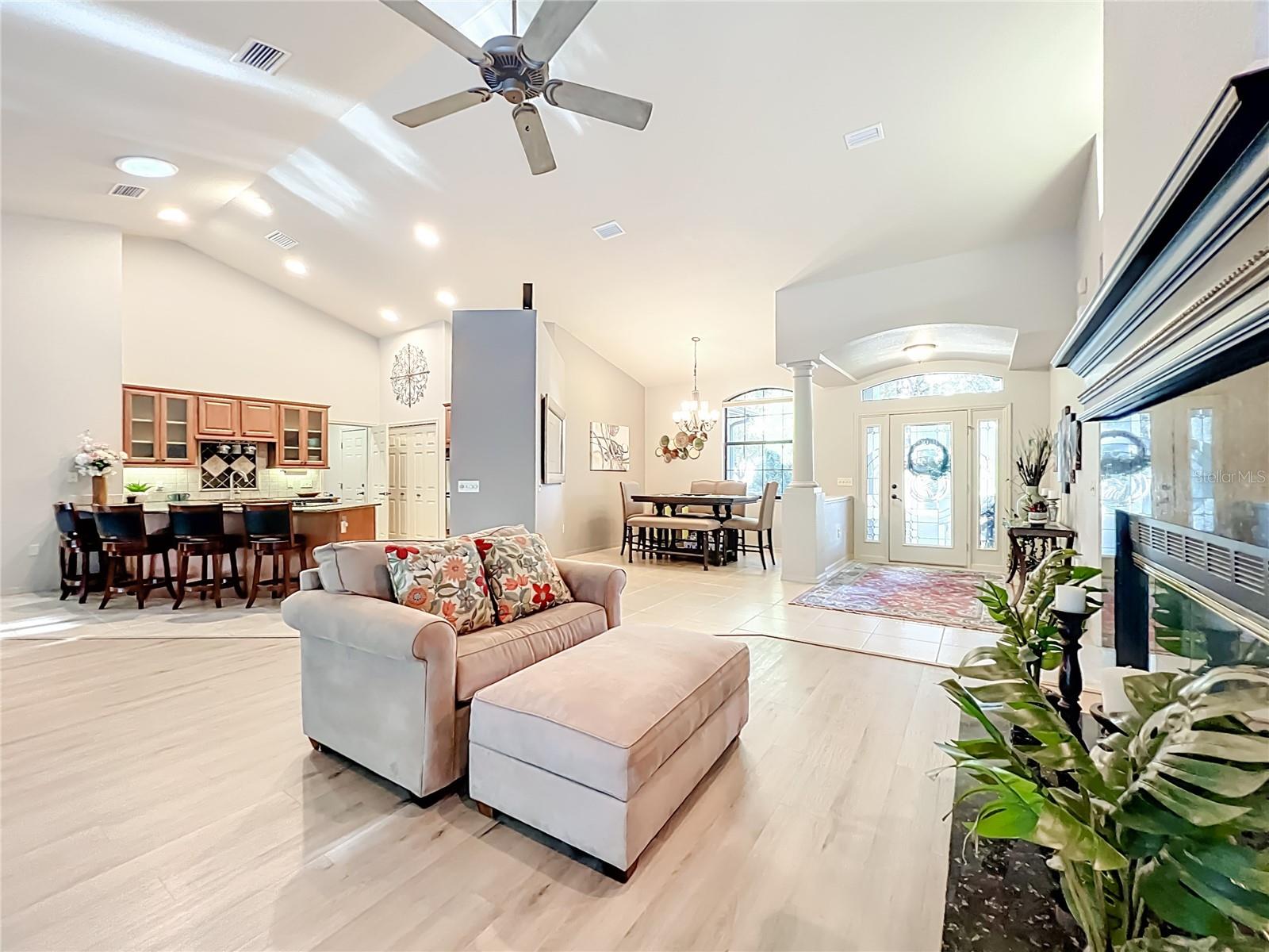 RAINBOW SPRINGS COUNTRY CLUB ESTATES - Residential
