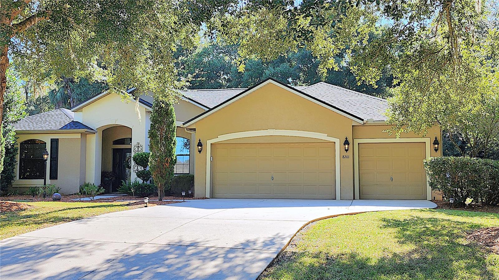 RAINBOW SPRINGS COUNTRY CLUB ESTATES - Residential
