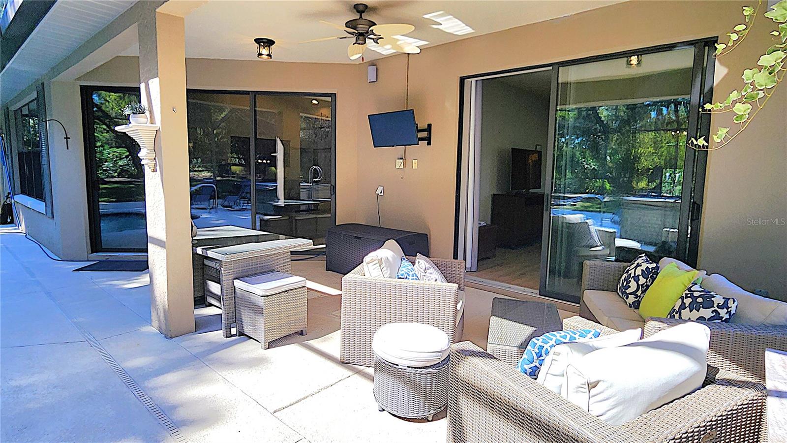RAINBOW SPRINGS COUNTRY CLUB ESTATES - Residential